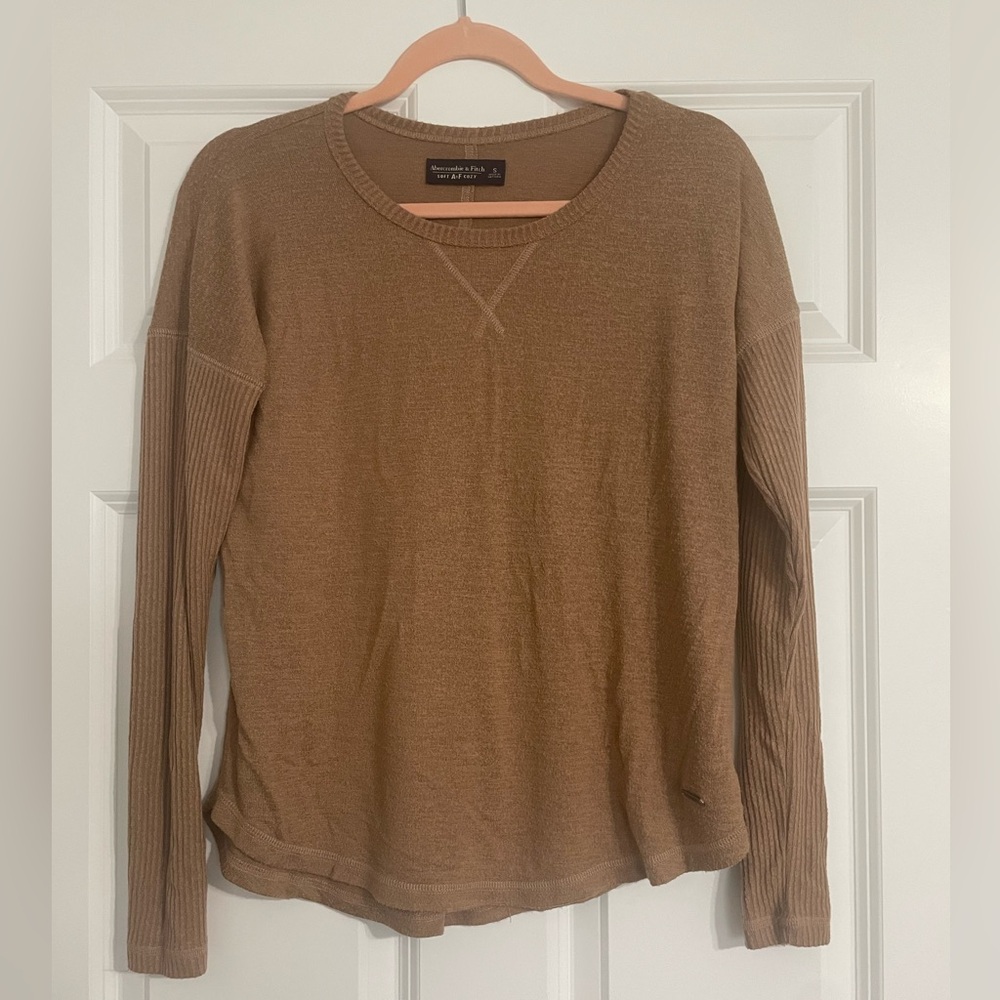 Abercrombie & Fitch Long Sleeve Knit Tee